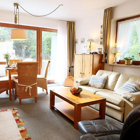 Ruhig Gelegenes Haus Am Ortseingang Von Wenningstedt Apartamento Exterior foto