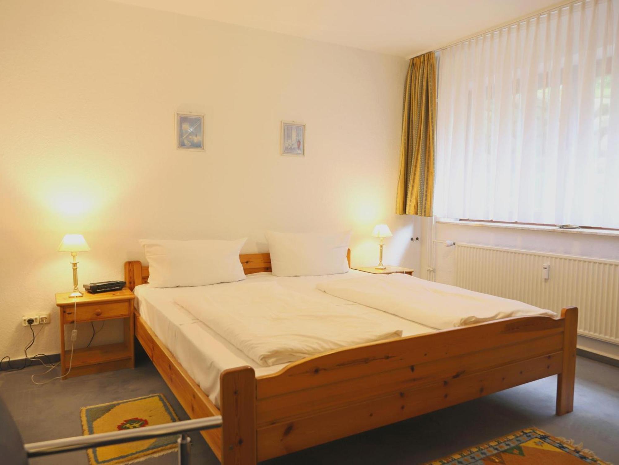 Ruhig Gelegenes Haus Am Ortseingang Von Wenningstedt Apartamento Exterior foto